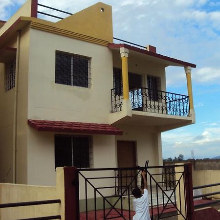 Hotel Kings Castle Guwahati Exteriör bild