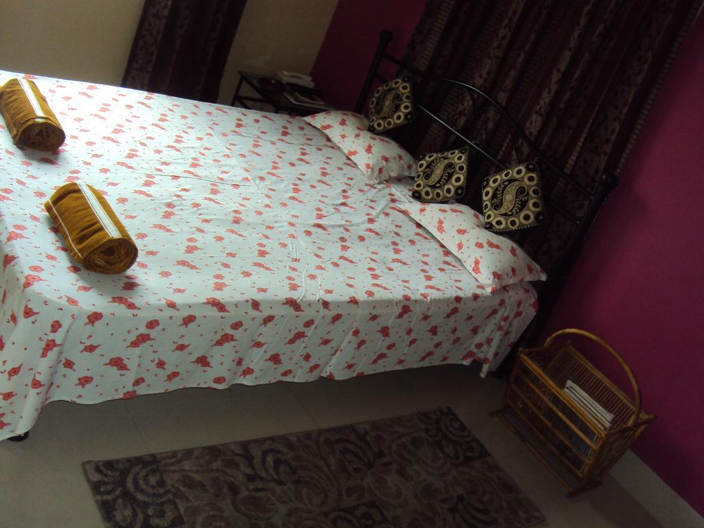 Hotel Kings Castle Guwahati Exteriör bild