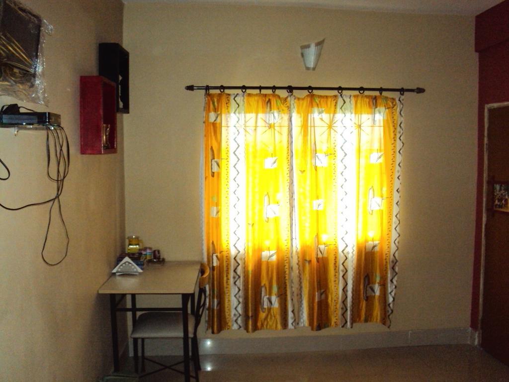 Hotel Kings Castle Guwahati Exteriör bild